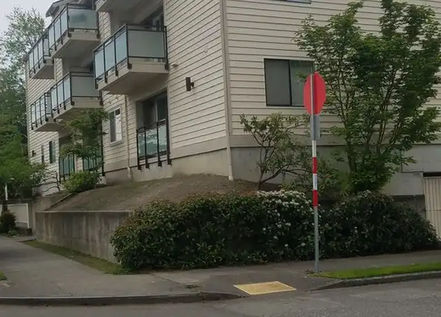 Property at 6215 Phinney Ave N Unit 302, Seattle, WA, 98103, 1 bed, 1 bath, [object Object]