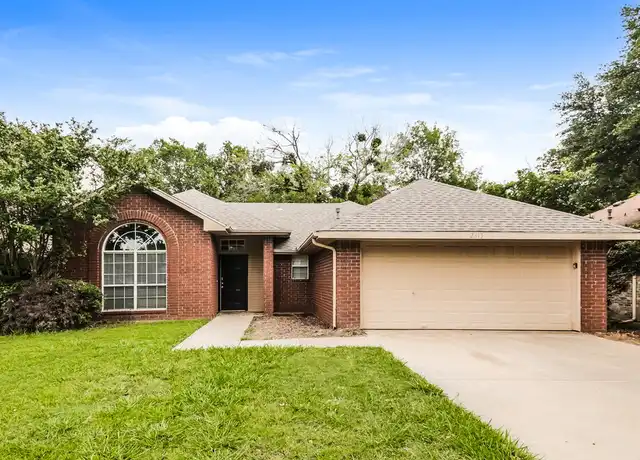 Property at 2115 Lattimore St, Denton, TX, 76209, 3 beds, 2 baths, [object Object]