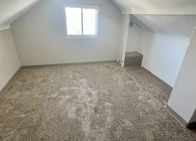 Property at 4619 E 175th St, Cleveland, OH, 44128, 5 beds, 1 bath, [object Object]