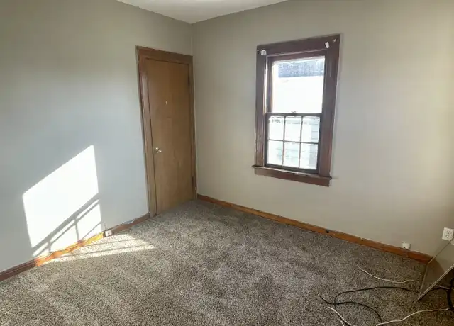 Property at 4619 E 175th St, Cleveland, OH, 44128, 5 beds, 1 bath, [object Object]