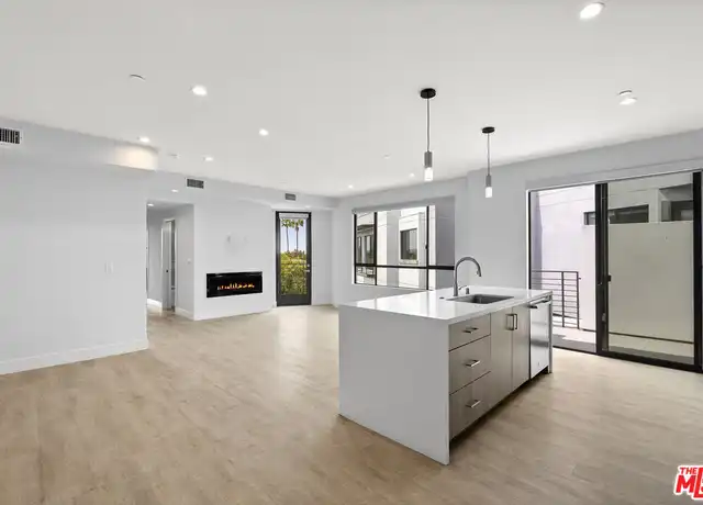 Property at 5955 Saturn St Unit 406, Los Angeles, CA, 90035, 2 beds, 2 baths, [object Object]