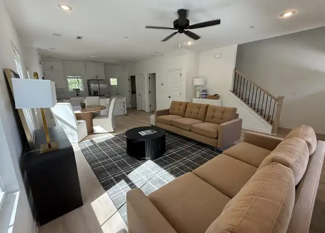 Property at 1887 S Garland Ave Unit 1, Fayetteville, AR, 72701, 3 beds, 2.5 baths, [object Object]