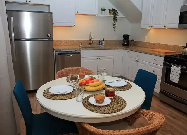 Property at 12118 Ramona Ave, Hawthorne, CA, 90250, 1 bed, 1 bath, [object Object]