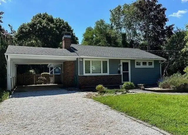 Property at 4 Oakhurst Rd, Hampton Bays, NY, 11946, 2 beds, 1 bath, [object Object]