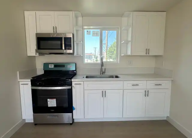 Property at 430 E 17th St Unit 10, Long Beach, CA, 90813, 0 beds, 1 bath, [object Object]