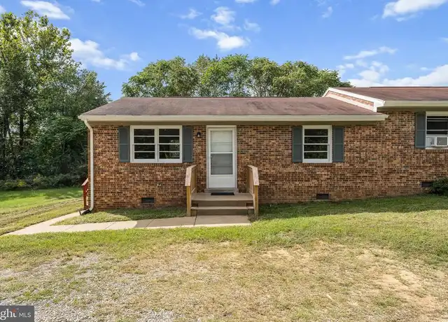Property at 10428 Leavells Rd, Fredericksburg, VA, 22407, 2 beds, 1 bath, [object Object]