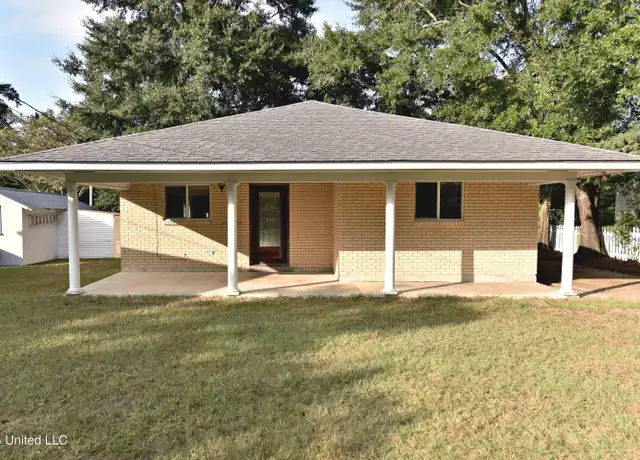 Property at 210 25th St, Gulfport, MS, 39507, 2 beds, 2 baths, [object Object]