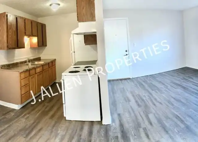 Property at 1805 Parker Cir Unit A, Norfolk, NE, 68701, 2 beds, 1 bath, [object Object]