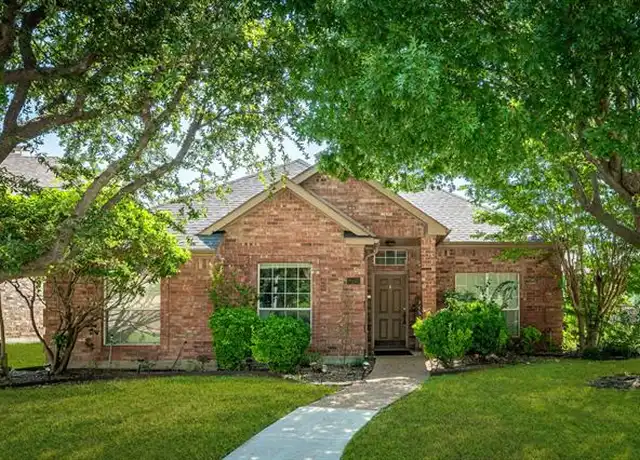 Property at 7800 Clark Springs Dr, Plano, TX, 75025, 3 beds, 2 baths, [object Object]