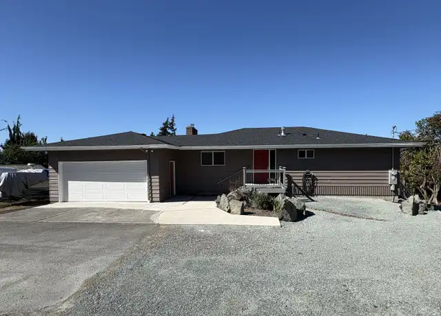 Property at 3715 Q Ave, Anacortes, WA, 98221, 4 beds, 2 baths, [object Object]