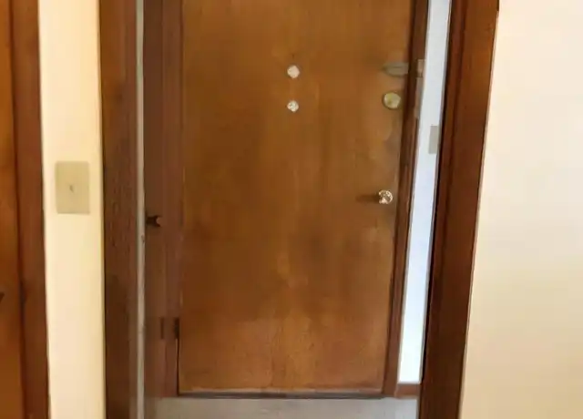 Property at 4133 S 51st St Unit 8, Milwaukee, WI, 53220, 2 beds, 1 bath, [object Object]