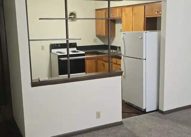 Property at 4133 S 51st St Unit 8, Milwaukee, WI, 53220, 2 beds, 1 bath, [object Object]