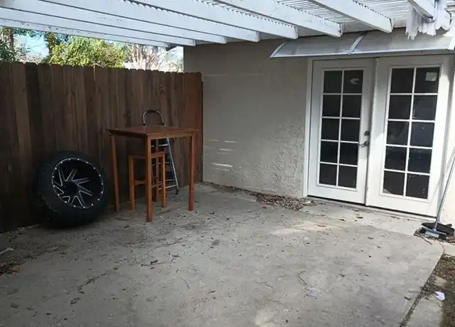 Property at 22441 Saticoy St, West Hills, CA, 91307, 0 beds, 1 bath, [object Object]
