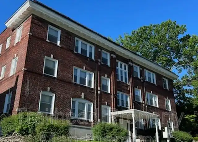 Property at 1605 W 37th St Unit 8, Kansas City, MO, 64111, 1 bed, 1 bath, [object Object]