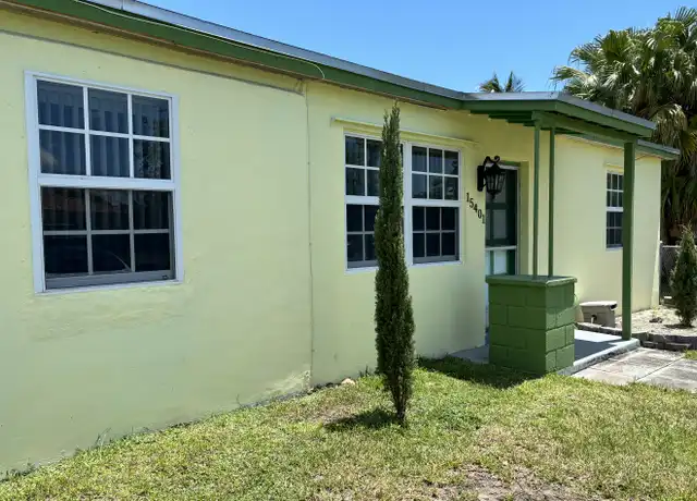 Property at 15401 SW 289th Ter, Homestead, FL, 33033, 2 beds, 1 bath, [object Object]