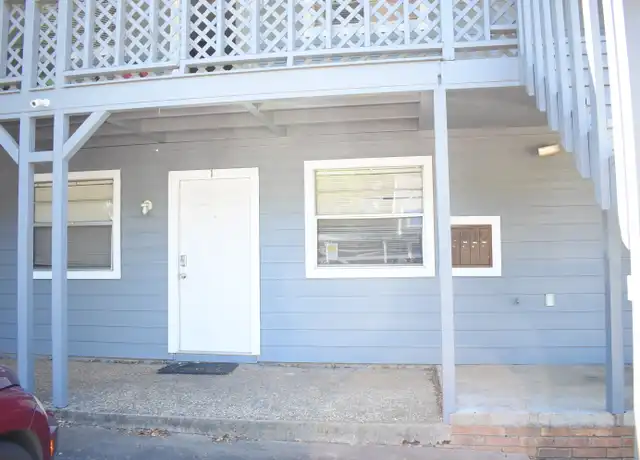 Property at 119 Upton St Unit 2, Nacogdoches, TX, 75965, 1 bed, 1 bath, [object Object]