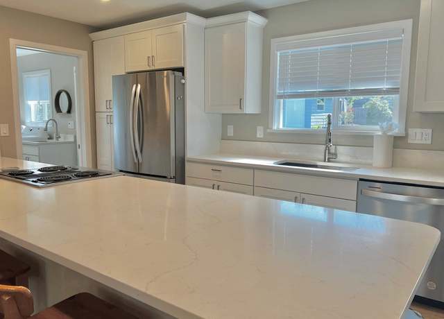 Photo of 300 S 15th St, Mount Vernon, WA 98274