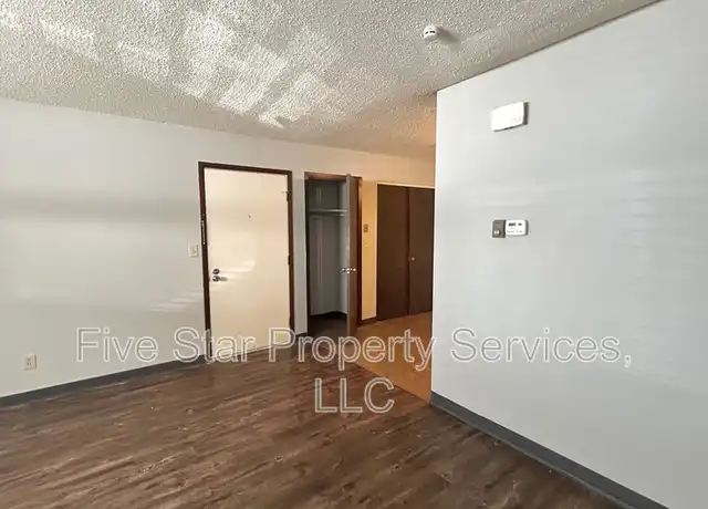 Property at 2080 W Washington St Unit 3, Springfield, IL, 62702, 2 beds, 1 bath, [object Object]