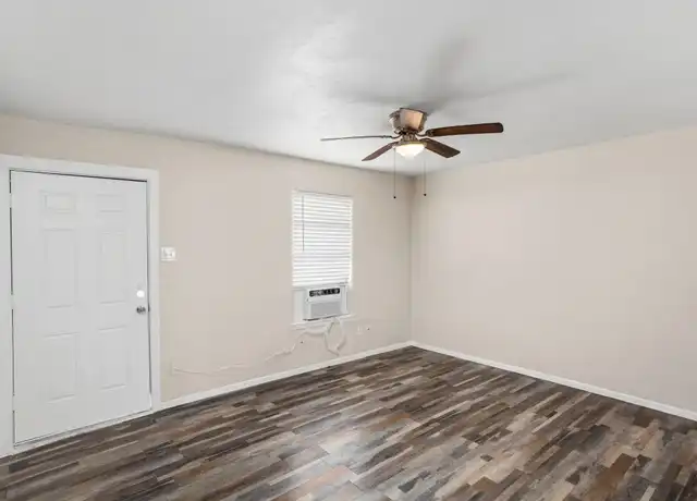 Property at 235 Kelsey Ave Unit 4, San Antonio, TX, 78211, 1 bed, 1 bath, [object Object]