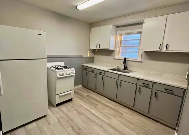 Property at 108 N Page Ave Unit 2, Endicott, NY, 13760, 2 beds, 1 bath, [object Object]