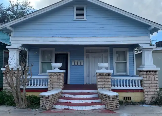 Property at 2806 N Tampa St, Tampa, FL, 33602, 2 beds, 1 bath, [object Object]