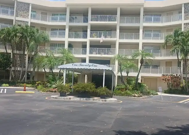 Property at 800 Cypress Grove Dr #312, Pompano Beach, FL, 33069, 3 beds, 2 baths, [object Object]