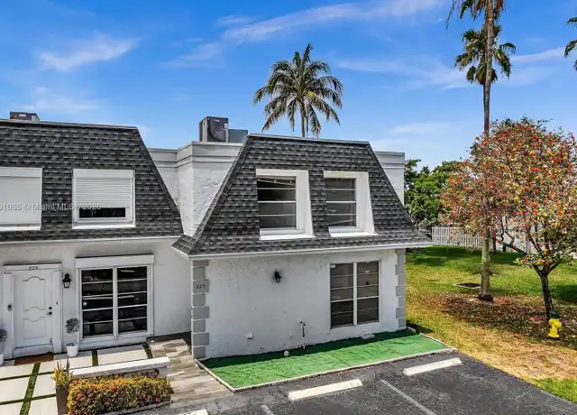 Property at 825 NE 26th Ave, Hallandale Beach, FL, 33009, 3 beds, 2 baths, [object Object]