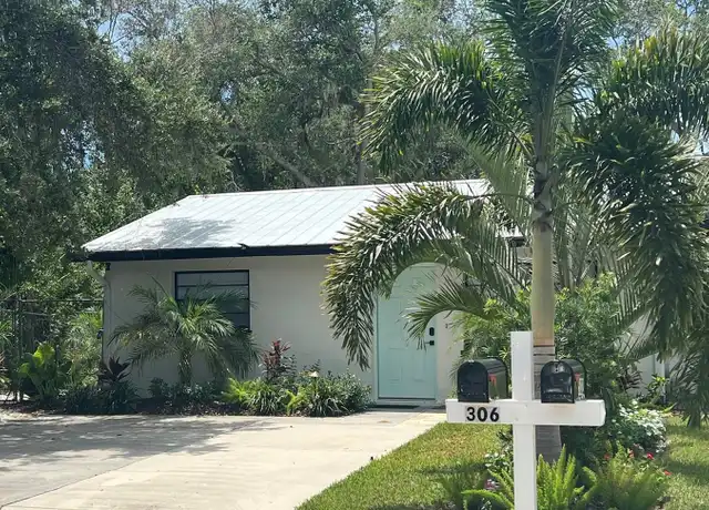 Property at 306 19th St E, Bradenton, FL, 34208, 2 beds, 1 bath, [object Object]