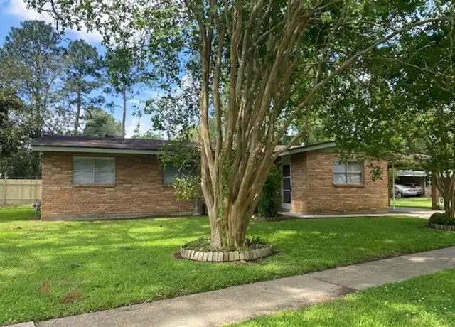 Property at 8082 Sholar Dr, Baton Rouge, LA, 70809, 3 beds, 2 baths, [object Object]