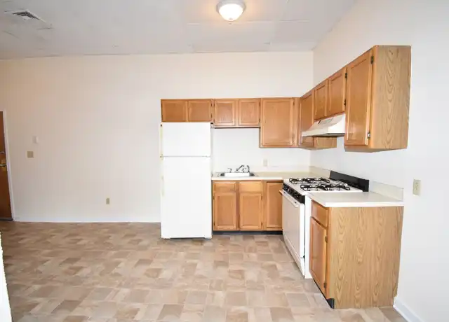 Property at 33 Deforest St Unit A23, Seymour, CT, 06483, 1 bed, 1 bath, [object Object]