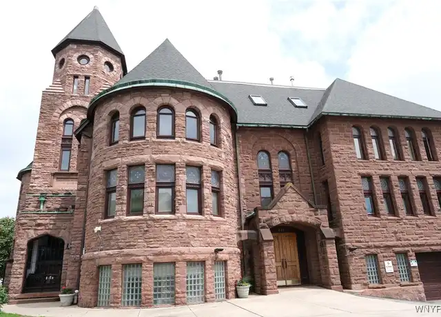 Property at 233 Richmond Ave #3, Buffalo, NY, 14222, 2 beds, 1 bath, [object Object]