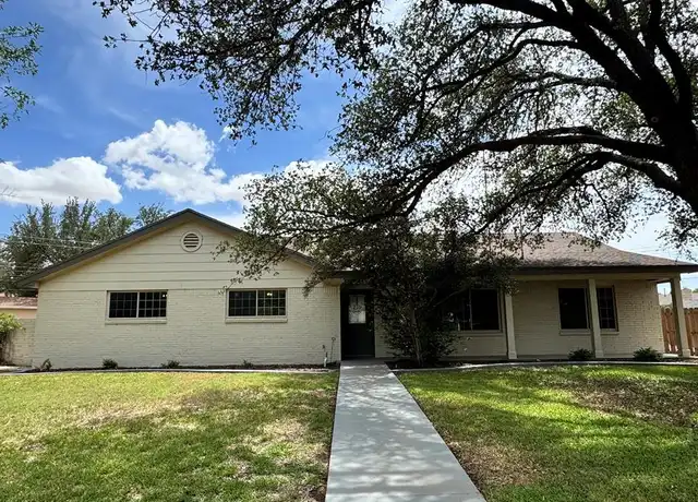 Property at 10 Marinor Ct, Midland, TX, 79705, 4 beds, 2 baths, [object Object]