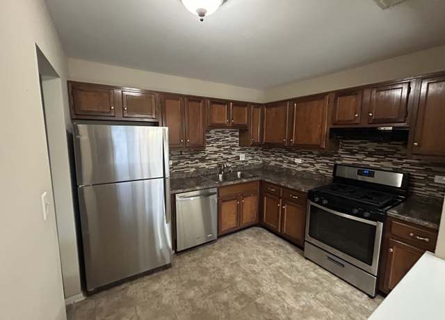 Photo of 7030 Park Lane Ct #203, Woodridge, IL 60517