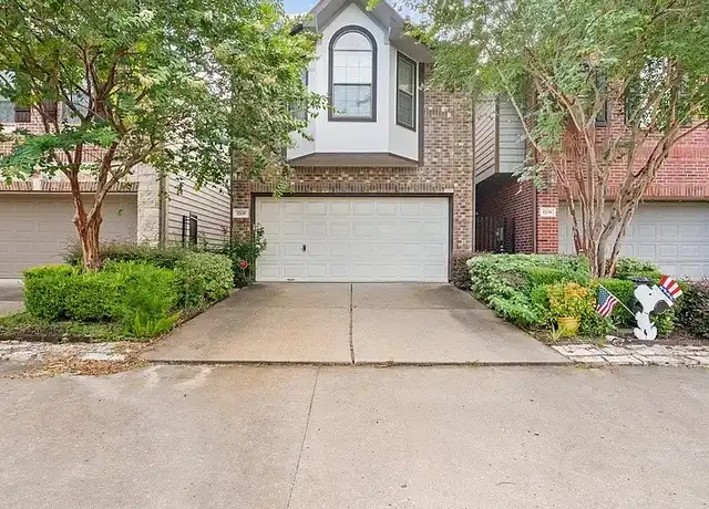 Property at 1705 W T C Jester Blvd, Houston, TX, 77008, 3 beds, 2.5 baths, [object Object]