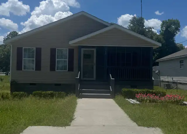 Property at 712 S Oak St, Valdosta, GA, 31601, 4 beds, 2 baths, [object Object]