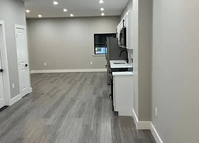 Photo of 242 Spruce St, Albany, NY 12210