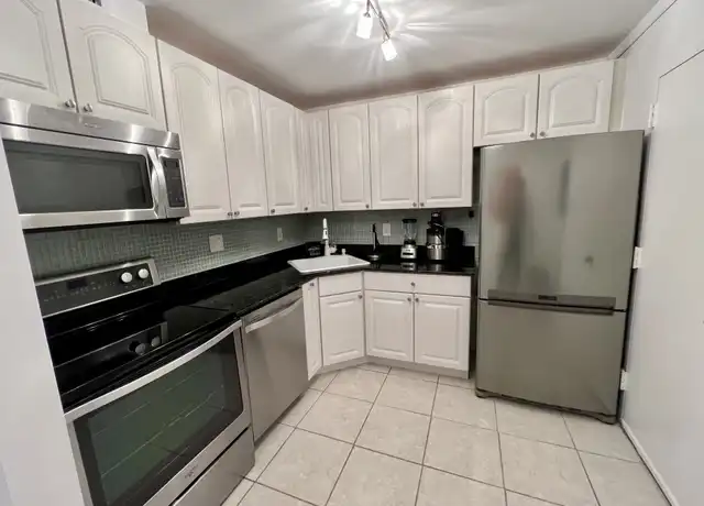 Property at 2821 NE 163rd St Unit 4Q, North Miami Beach, FL, 33160, 1 bed, 1.5 baths, [object Object]