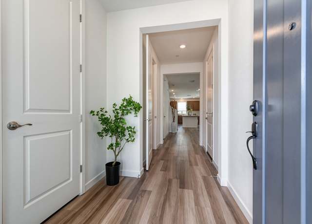 Photo of 6930 Peak Way, Granite Bay, CA 95746