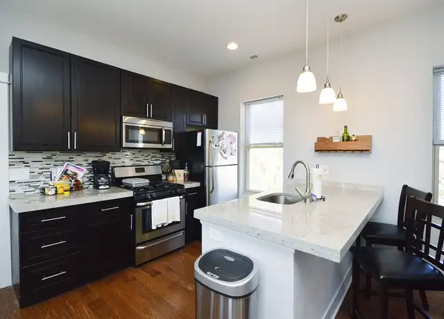Property at 1501 W Superior St Unit 3R, Chicago, IL, 60642, 1 bed, 1 bath, [object Object]