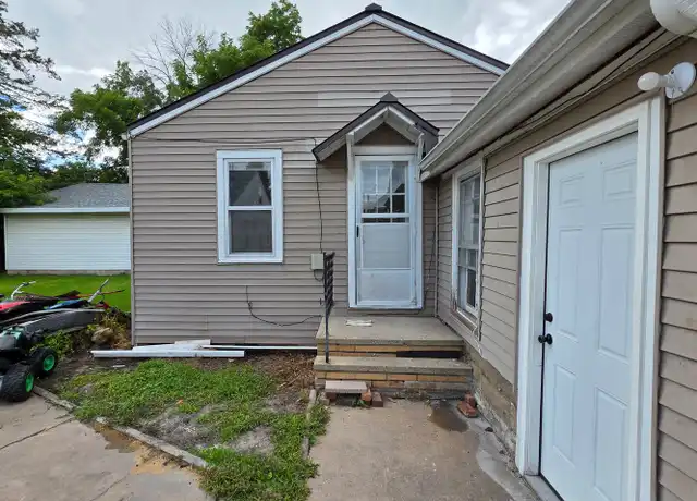 Property at 807 1/2 W Packard St Unit 807 1/2, Appleton, WI, 54914, 2 beds, 1 bath, [object Object]