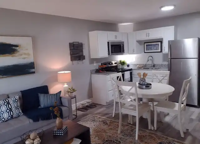 Property at Cambridge Court Apartments - 8050 Lenox Ln SW, Huntsville, AL, 35802, 0 beds, 1 bath, [object Object]