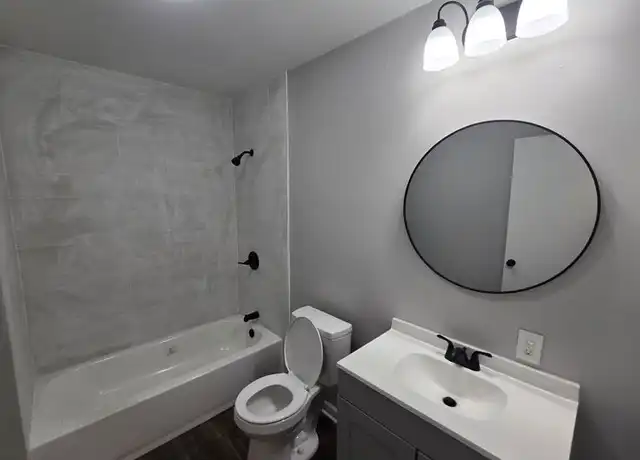 Property at 5810 W 56th St, Little Rock, AR, 72209, 3 beds, 1.5 baths, [object Object]