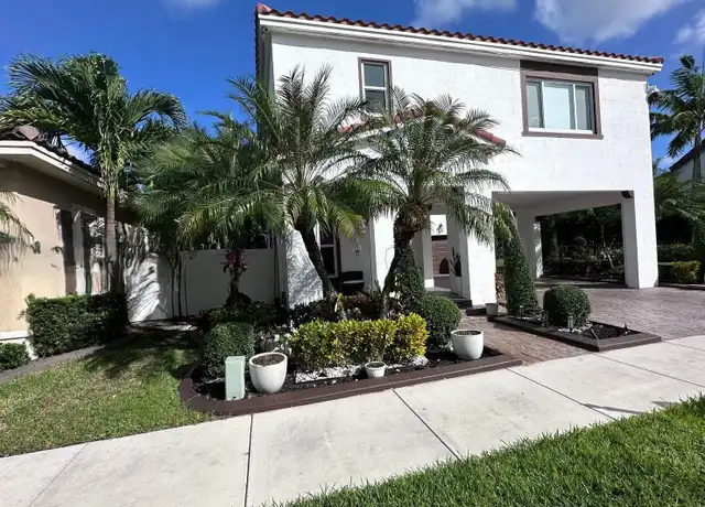 Property at 16979 SW 90th Ter, Miami, FL, 33196, 5 beds, 5 baths, [object Object]