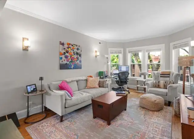 Property at 1733 W Winnemac Ave, Chicago, IL, 60640, 1 bed, 1 bath, [object Object]