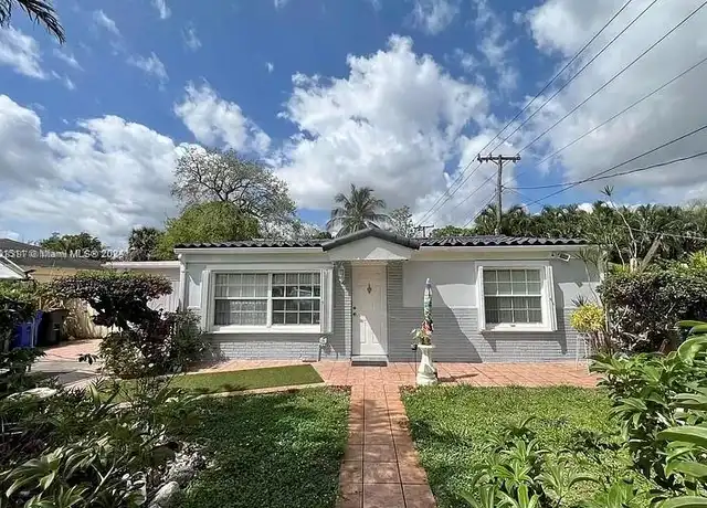 Property at 1465 SW 28th Way Unit A, Fort Lauderdale, FL, 33312, 2 beds, 1 bath, [object Object]