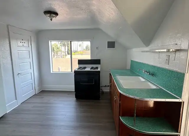 Property at 3425 3rd Ave Unit 3425 1/2, Los Angeles, CA, 90018, 2 beds, 1 bath, [object Object]