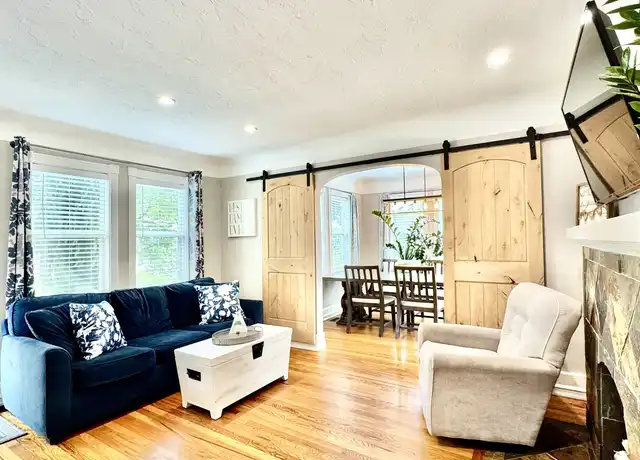 Property at 922 Brighton Lake Rd, Brighton, MI, 48116, 2 beds, 1.5 baths, [object Object]