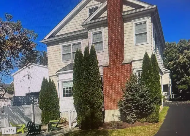 Property at 876 Oldfield Rd Unit 876, Fairfield, CT, 06824, 4 beds, 2.5 baths, [object Object]