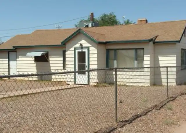 Property at 522 E Oak St, Winslow, AZ, 86047, 3 beds, 2 baths, [object Object]