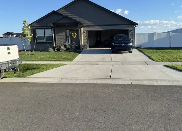 Property at 11787 N Entwistle WAY, Rathdrum, ID, 83858, 3 beds, 2 baths, [object Object]